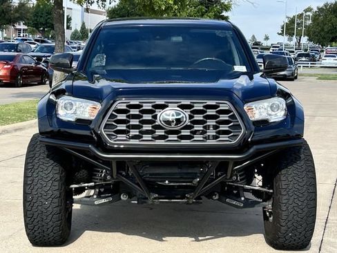 Used 2023 Toyota Tacoma SR AWD/4WD image 9