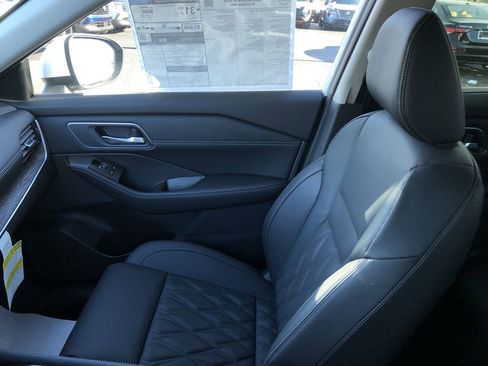 New 2026 Nissan Rogue Platinum w/ Platinum Premium Package image 32