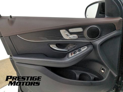 Used 2018 Mercedes-Benz GLC 300 4MATIC image 23