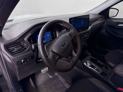 Used 2024 Ford Escape ST-Line w/ Tech Pack #1 image 9