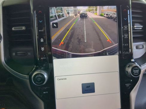 Used 2024 RAM 2500 Laramie image 17