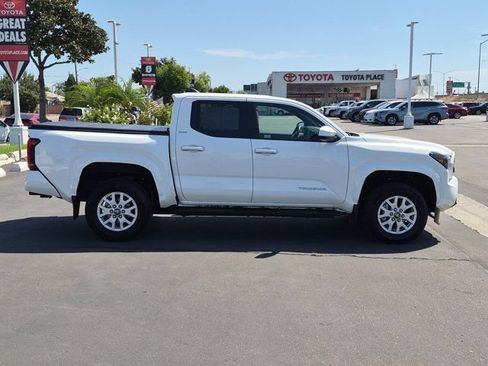 Used 2025 Toyota Tacoma SR5 RWD image 4