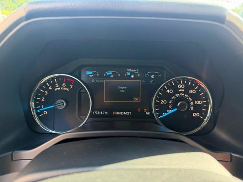 Used 2016 Ford F150 Lariat w/ Equipment Group 502A Luxury AWD/4WD image 24