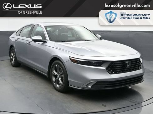Used 2023 Honda Accord EX image 2