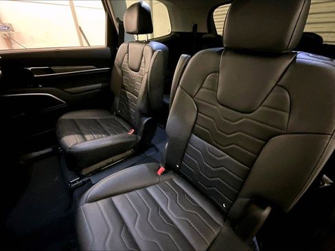 Used 2021 Kia Telluride SX w/ SX Prestige Package image 25