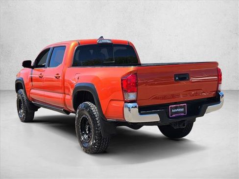 Used 2017 Toyota Tacoma TRD Off-Road w/ Tow Package AWD/4WD image 7