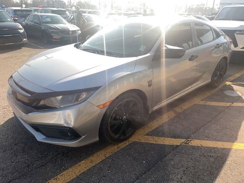 Used 2019 Honda Civic Sport image 2