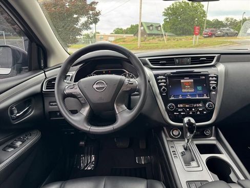 Certified 2024 Nissan Murano SV w/ SV Midnight Edition Package FWD image 13