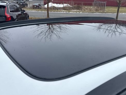 New 2026 Volvo XC40 B5 Ultra w/ Climate Package image 33