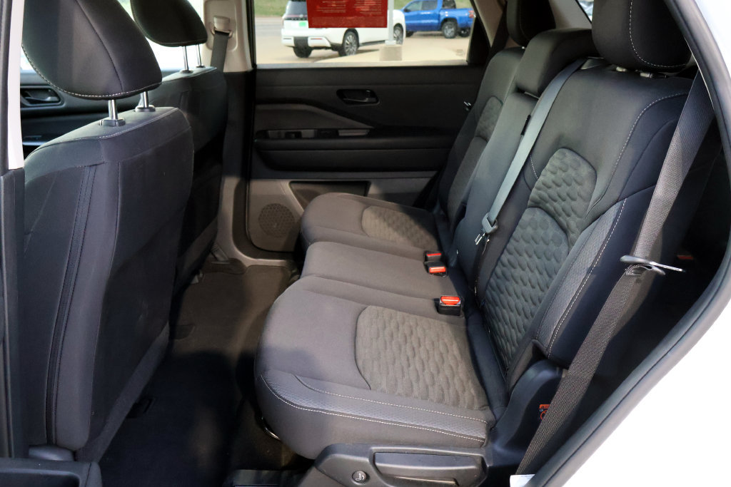 Certified 2024 Nissan Pathfinder S AWD/4WD image 14