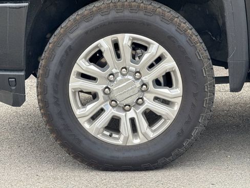 Used 2022 GMC Sierra 2500 Denali w/ Denali Ultimate Package image 31