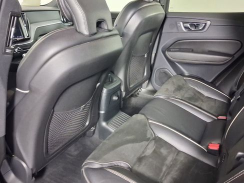 Used 2019 Volvo XC60 T8 R-Design w/ Advanced Package AWD/4WD image 14