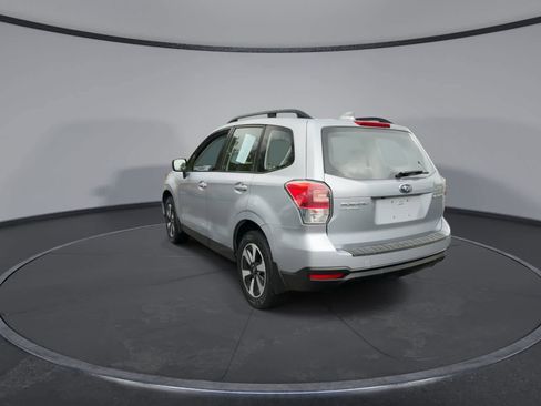 Used 2018 Subaru Forester 2.5i w/ Alloy Wheel Package AWD/4WD image 6