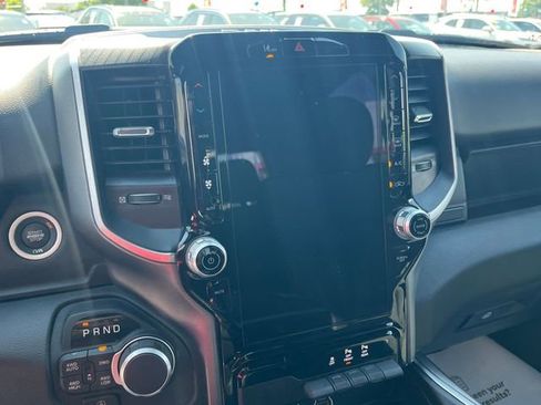Used 2025 RAM 1500 Big Horn AWD/4WD image 19