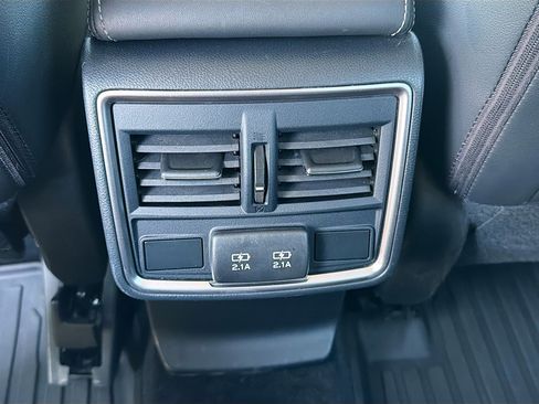 Used 2019 Subaru Forester Limited image 21