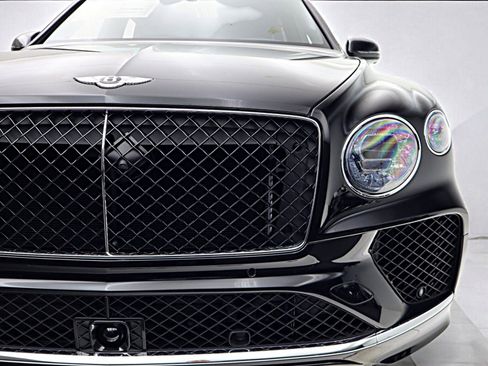 New 2025 Bentley Bentayga image 11
