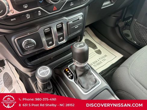 Used 2021 Jeep Wrangler Sport AWD/4WD image 23