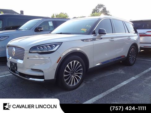 Used 2022 Lincoln Aviator Reserve w/ Equipment Group 201A RWD image 3