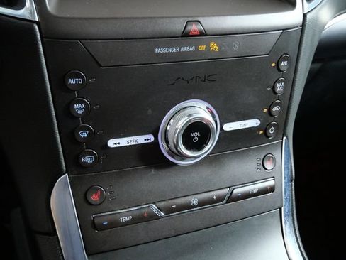 Certified 2020 Ford Edge Titanium AWD/4WD image 20