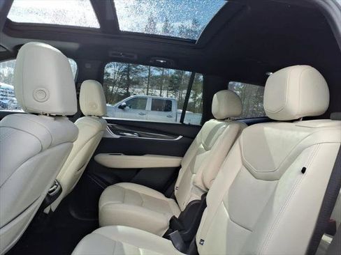 Used 2024 Cadillac XT6 Sport w/ LPO, Floor Liner Package AWD/4WD image 10