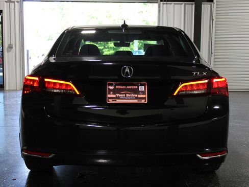 Used 2015 Acura TLX V6 w/ Technology Package FWD image 4