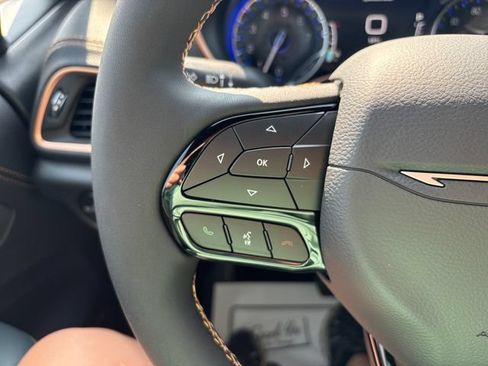 New 2027 Chrysler Pacifica Pinnacle AWD/4WD image 11