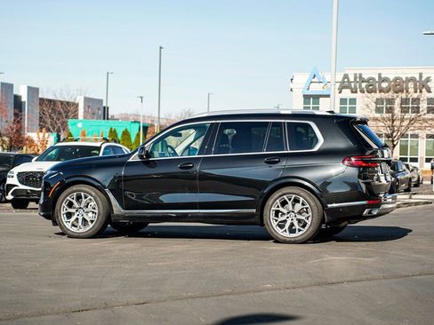 Used 2026 BMW X7 xDrive40i w/ Premium Package image 7