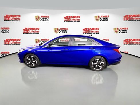 Certified 2023 Hyundai Elantra Limited FWD image 17