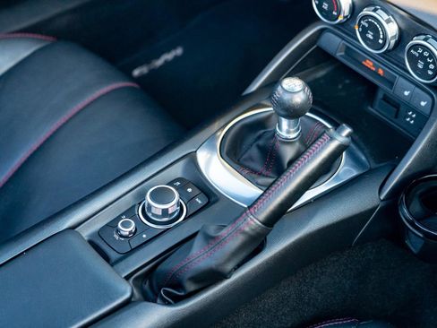 Used 2016 MAZDA MX-5 Miata Grand Touring image 19