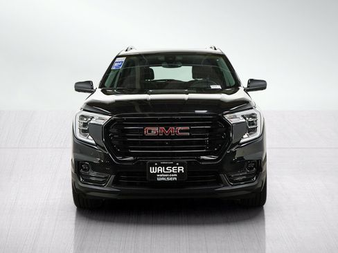 Used 2023 GMC Terrain SLT w/ Infotainment Package II AWD/4WD image 8
