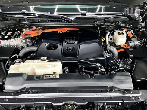 Used 2023 Toyota Tundra Capstone AWD/4WD image 30