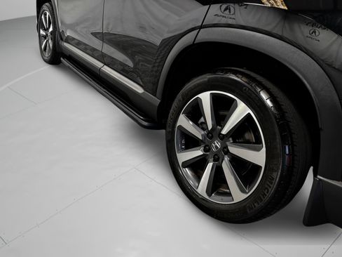 Used 2025 Honda Pilot Touring image 45