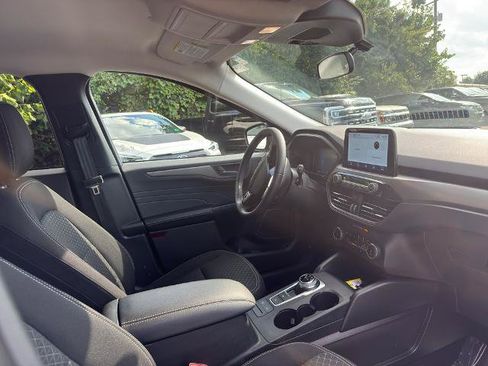 Certified 2025 Ford Escape Active w/ Cold Weather Package AWD/4WD image 4