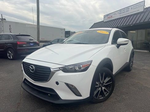 Used 2017 MAZDA CX-3 Touring image 2