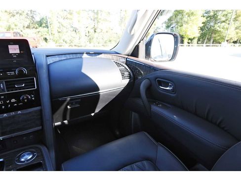 Used 2024 Nissan Armada Platinum w/ Cargo Package image 8