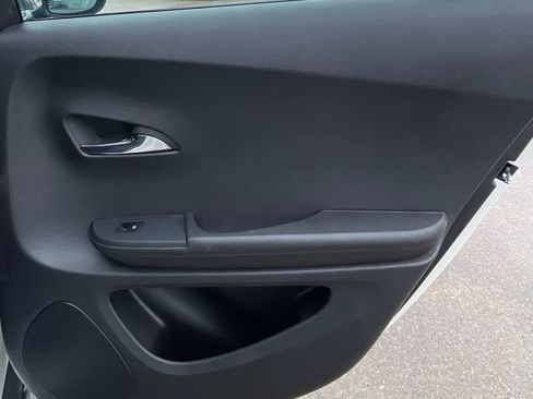 Used 2014 Chevrolet Volt FWD image 34