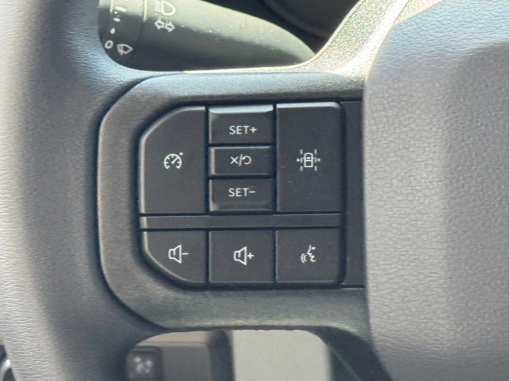 New 2025 Ford F350 XL w/ XL Chrome Package AWD/4WD image 19