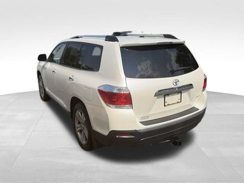 Used 2013 Toyota Highlander Limited AWD/4WD image 23