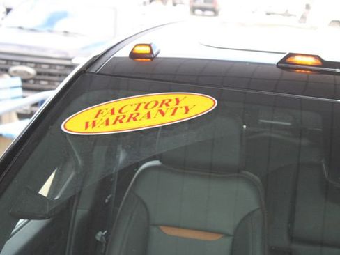 Used 2025 GMC Sierra 2500 AT4 image 33