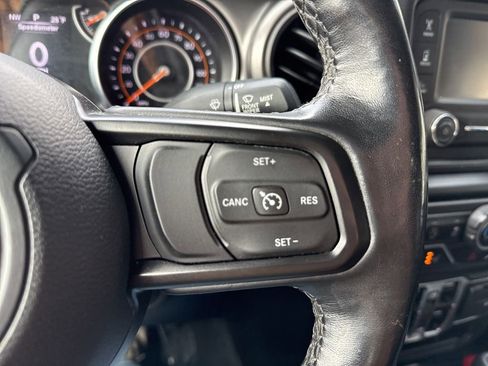 Used 2021 Jeep Wrangler Unlimited Willys image 32