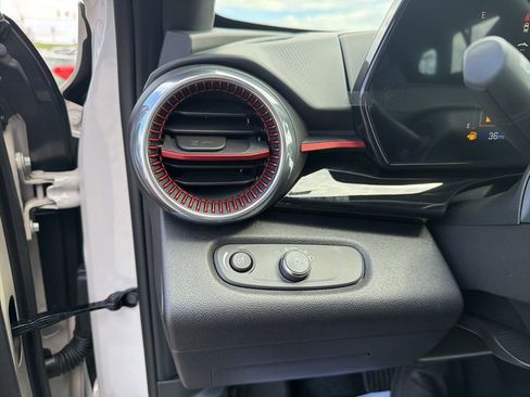 New 2026 Chevrolet Trax RS w/ Sunroof Package FWD image 23