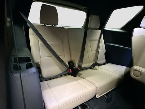 Certified 2023 Chevrolet Traverse Premier AWD/4WD image 32