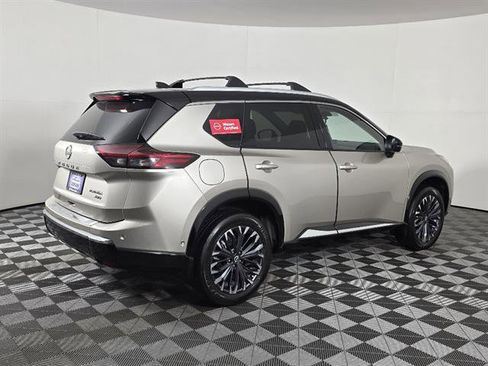 Used 2024 Nissan Rogue Platinum w/ Platinum Premium Package AWD/4WD image 3