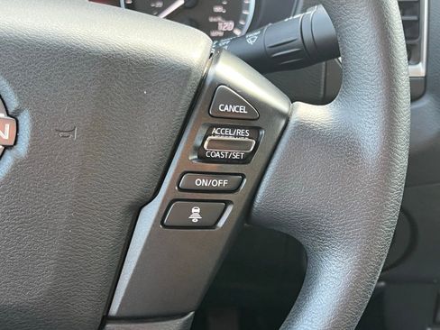 Used 2022 Nissan Frontier SV w/ Technology Package RWD image 28