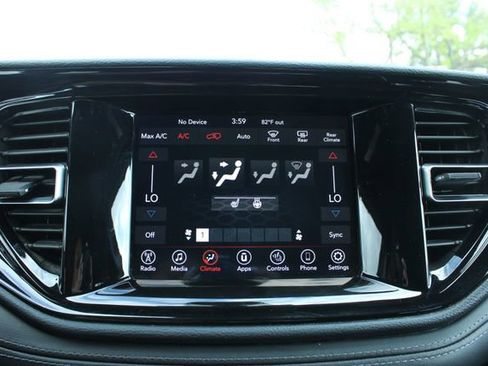 Used 2024 Dodge Durango SXT w/ Trailer Tow Group IV image 20