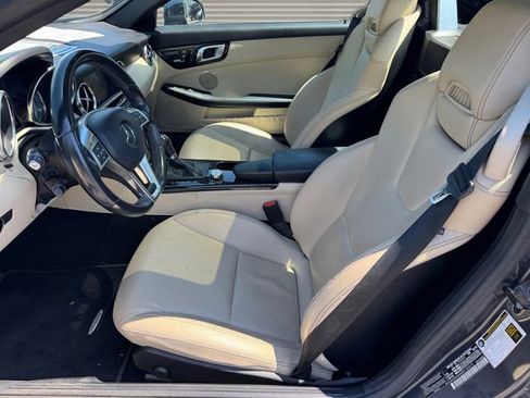 Used 2015 Mercedes-Benz SLK 250 image 10