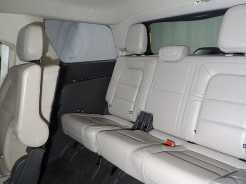 Used 2022 Lincoln Navigator Reserve AWD/4WD image 24
