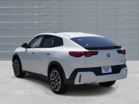 New 2026 BMW X2 xDrive28i w/ Convenience Package AWD/4WD image 3
