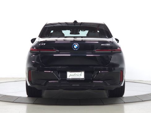 Used 2026 BMW i7 xDrive60 w/ Executive Package AWD/4WD image 7