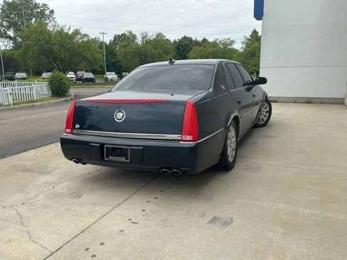 Used 2009 Cadillac DTS FWD image 7